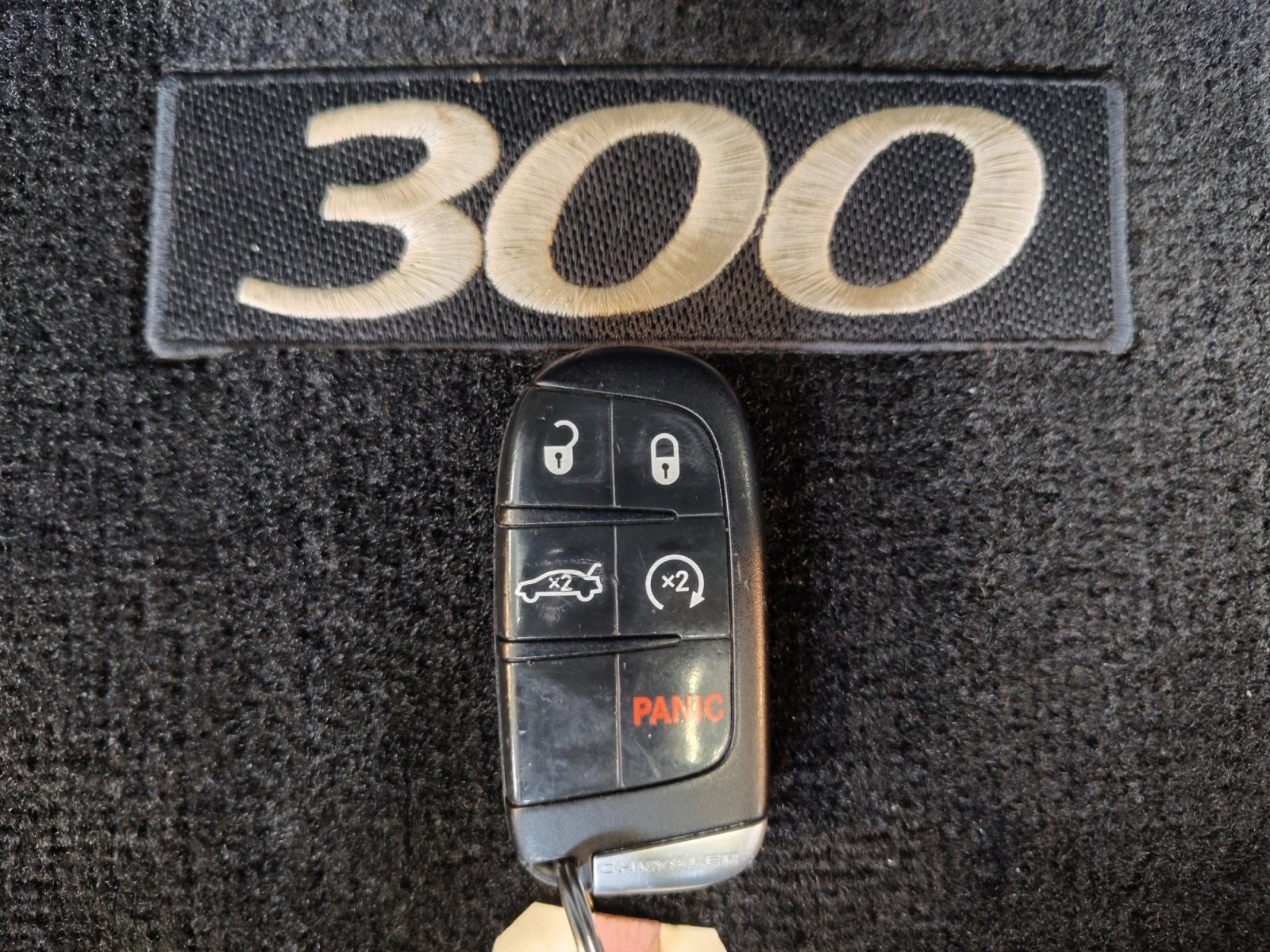 Used Car 2012 Chrysler 300  Limited For Sale Under $12,000 In San Antonio, Texas