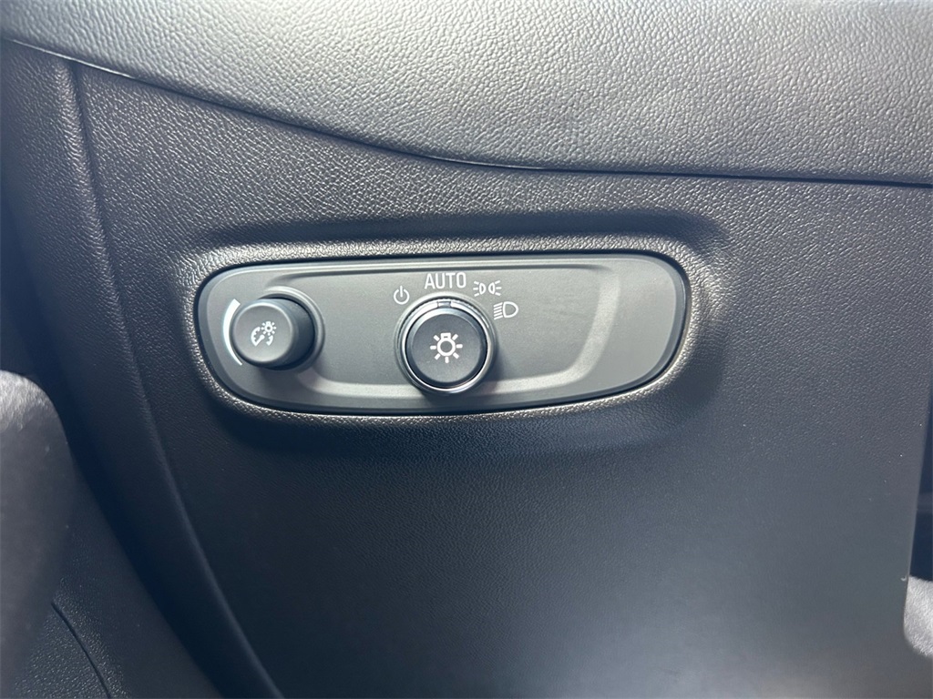 Used Car 2022 Chevrolet Equinox  Lt For Sale Under $20,000 In Floresville, Texas