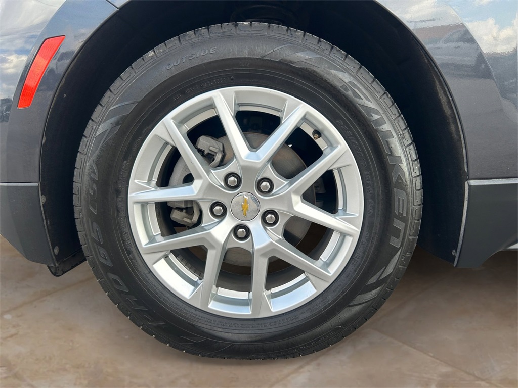 Used Car 2022 Chevrolet Equinox  Lt For Sale Under $20,000 In Floresville, Texas