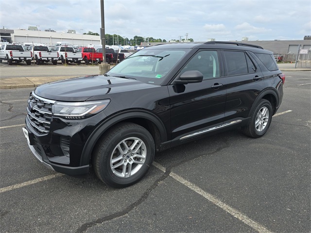 2025 Ford Explorer Active AWD