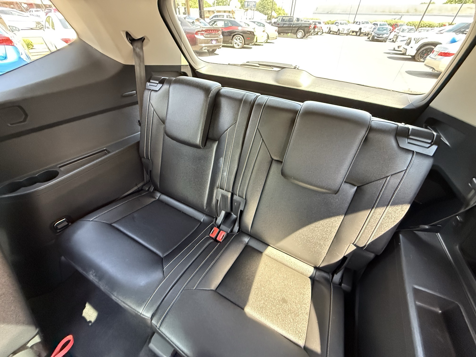 2021 Volkswagen Atlas V6 SE Technology R-Line photo 6