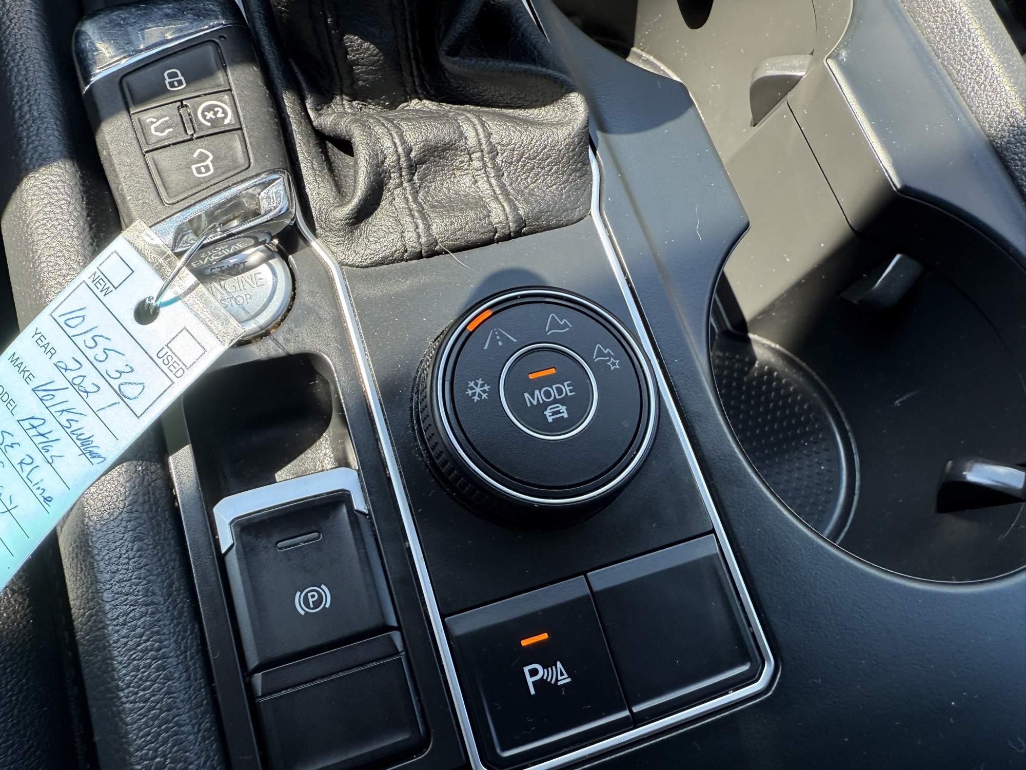 2021 Volkswagen Atlas V6 SE Technology R-Line photo 13