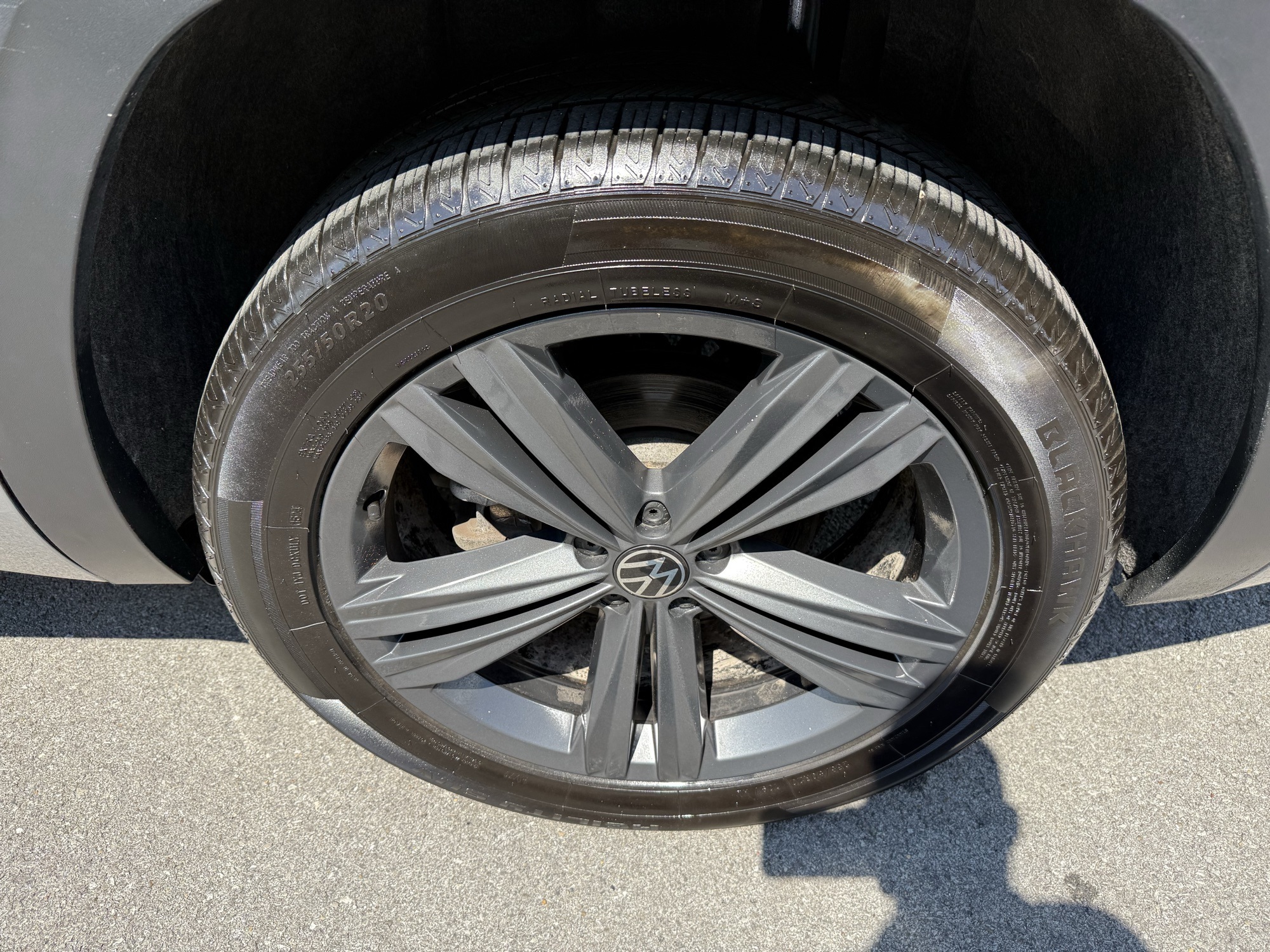 2021 Volkswagen Atlas V6 SE Technology R-Line photo 3