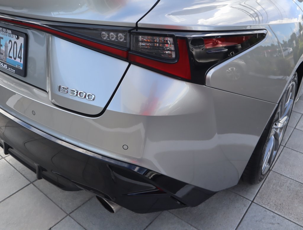 Thumbnail: 2022 Lexus IS - 18