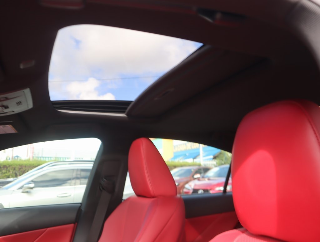 Thumbnail: 2022 Lexus IS - 20