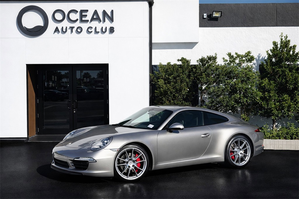 2013 Porsche 911 Carrera S Coupe RWD