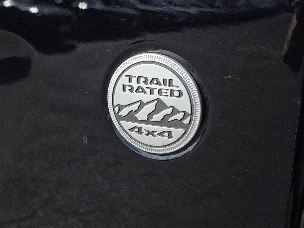 2023 Jeep Wrangler Sahara - 9