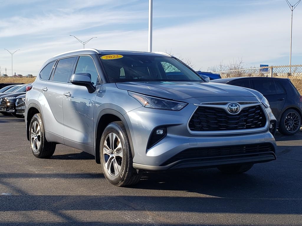 2022 Toyota Highlander XLE AWD