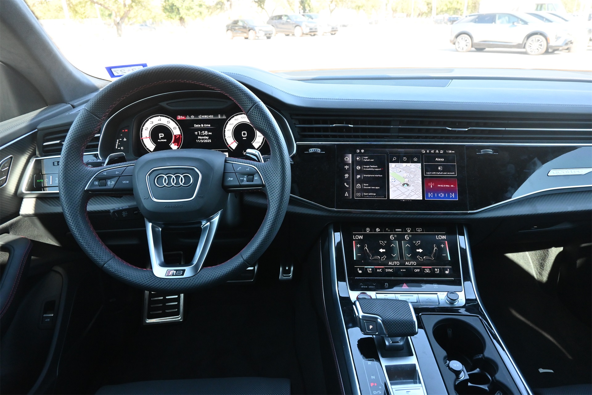 2025 Audi RS Q8 performance 4.0T - 8