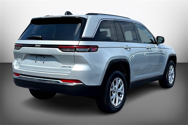 Used 2022 Jeep Grand Cherokee For Sale in Gloucester, MA