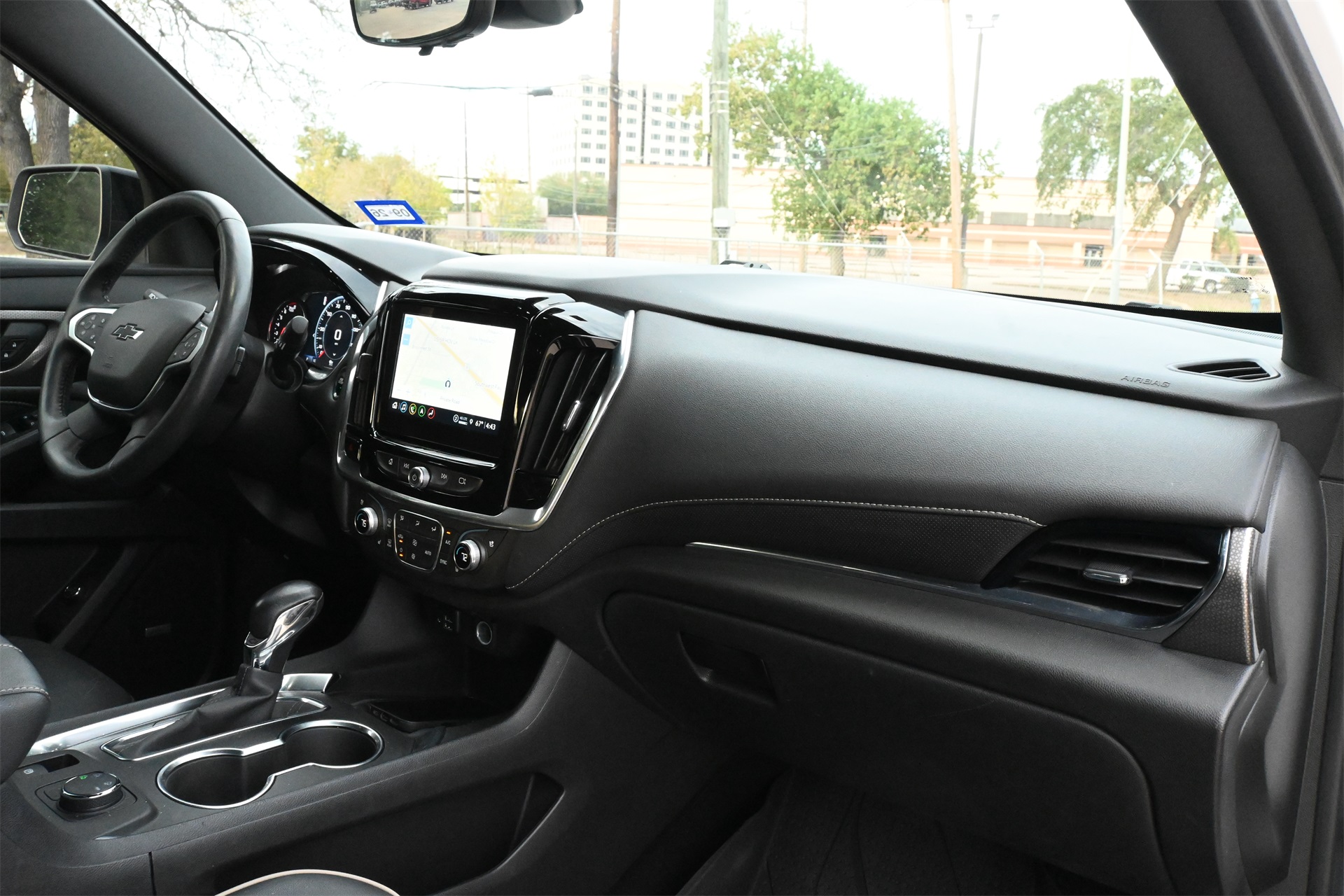 2022 Chevrolet Traverse Premier White at Bayshore Chrysler Jeep Dodge Ram