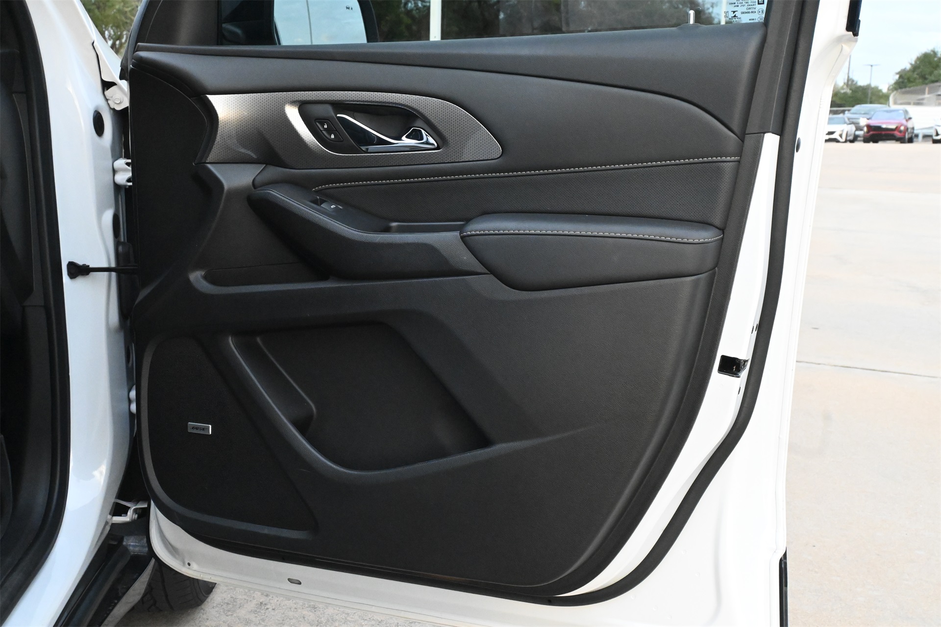 2022 Chevrolet Traverse Premier White at Bayshore Chrysler Jeep Dodge Ram