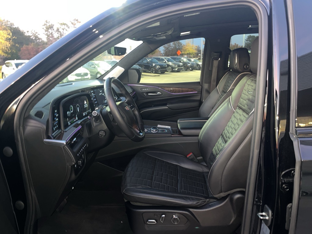 2023 Cadillac Escalade Sport Platinum photo 4