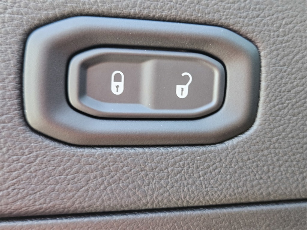 Used Car 2022 Jeep Wrangler  Unlimited Rubicon For Sale Under $35,000 In San Marcos, Texas