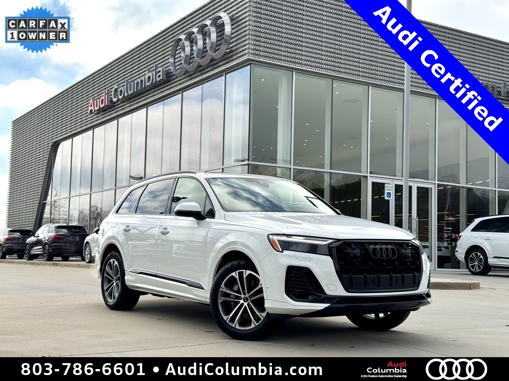 2025 Audi Q7 Premium's photo