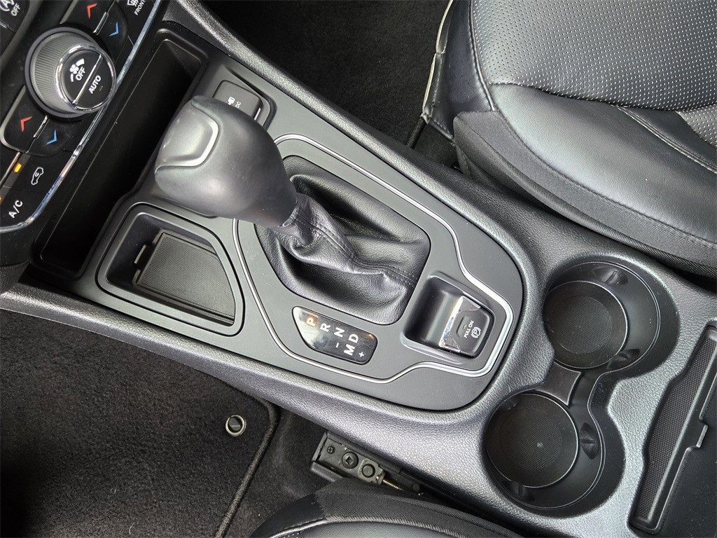 2021 Jeep Cherokee Latitude Lux Black at Martin Chrysler Dodge Jeep Ram