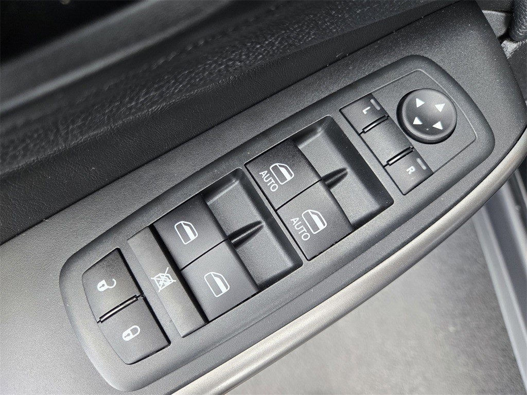 2021 Jeep Cherokee Latitude Lux Black at Martin Chrysler Dodge Jeep Ram