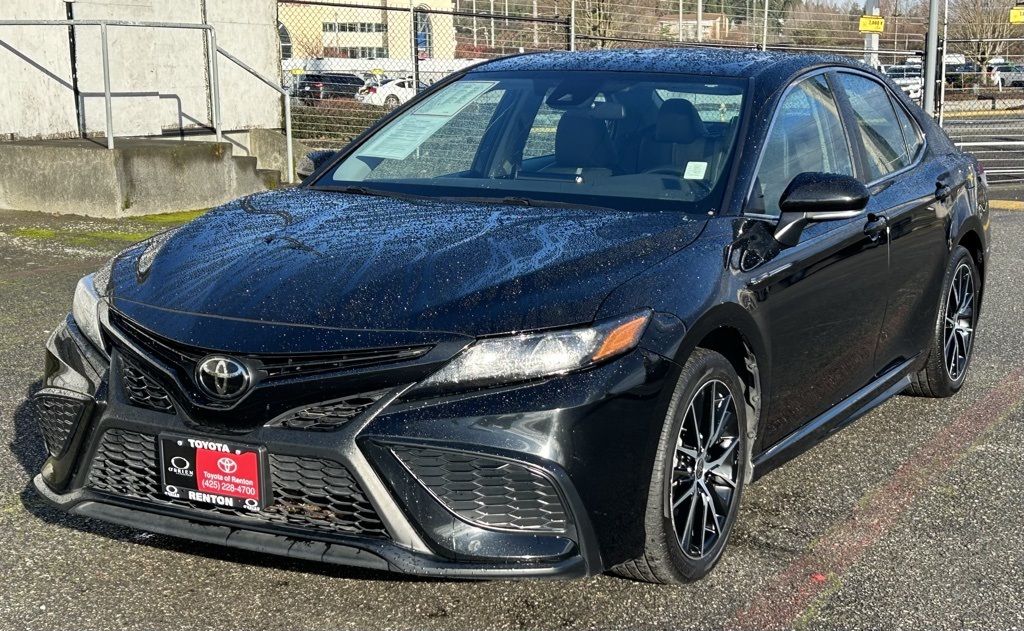2024 Toyota Camry SE FWD