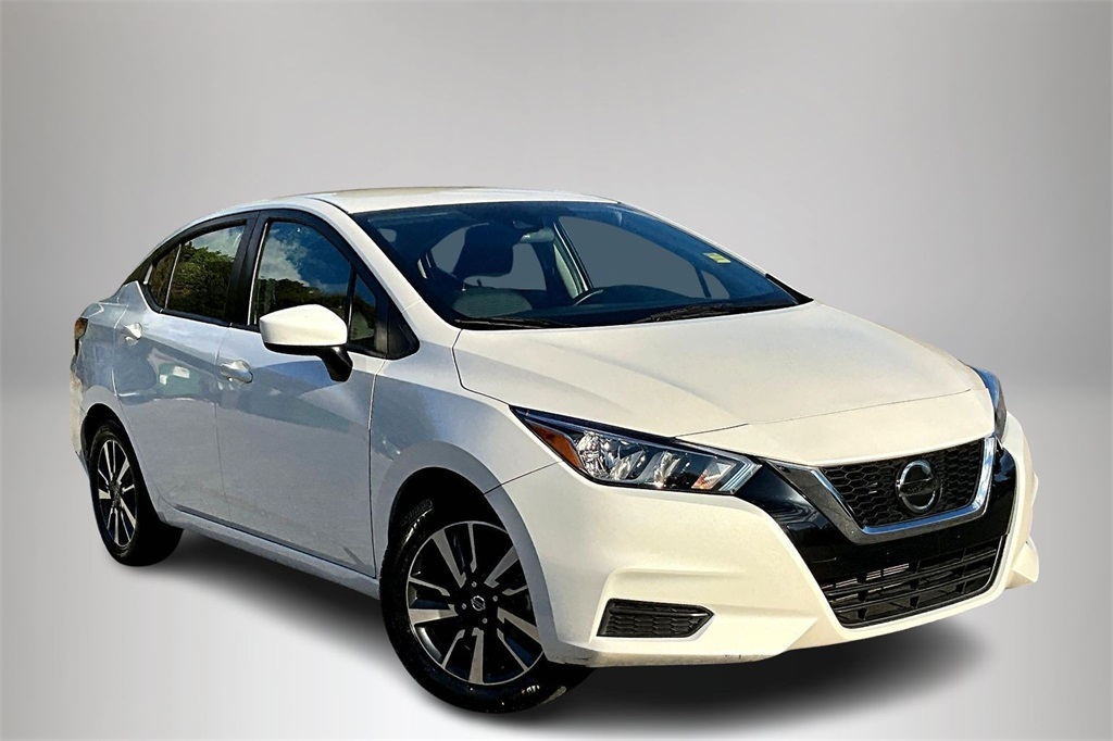 2022 Nissan Versa SV FWD