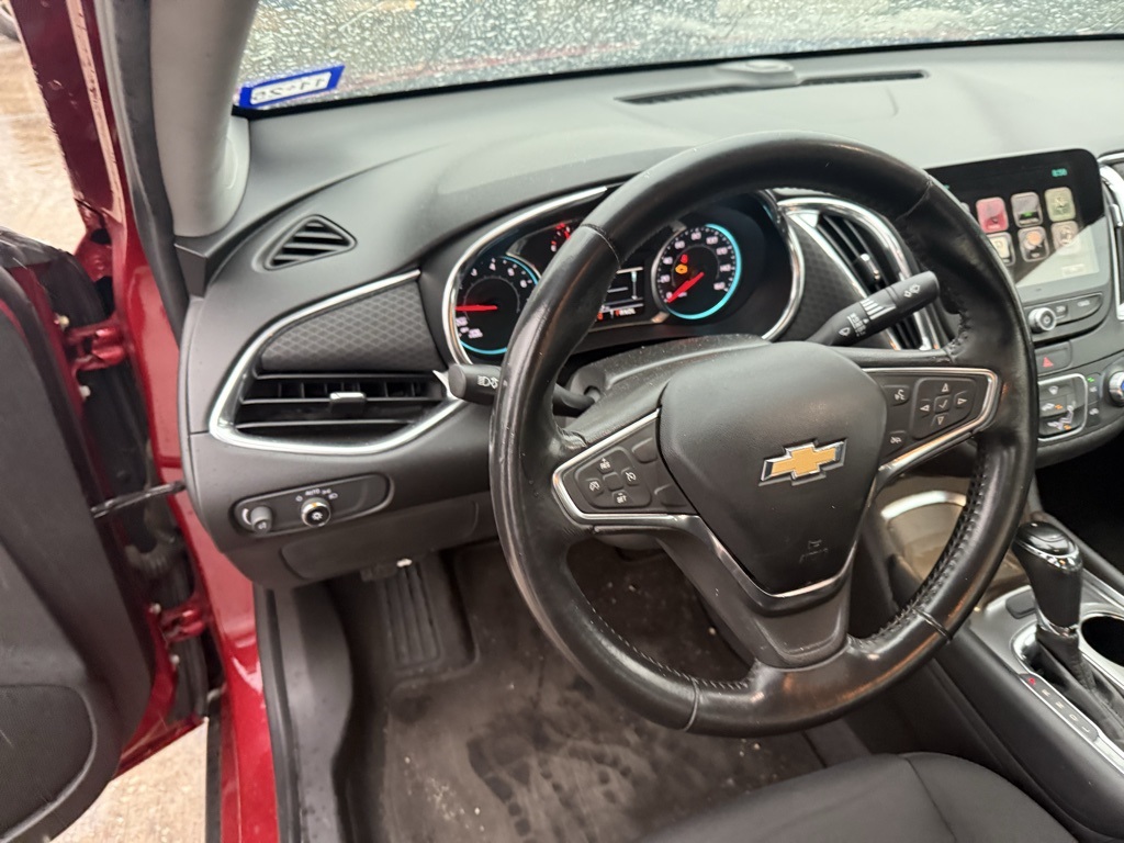 2016 Chevrolet Malibu LT Red at Autostrade