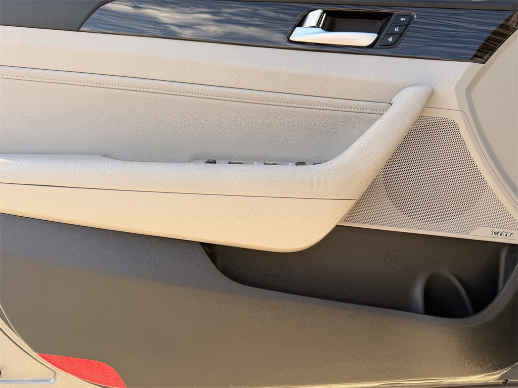 2017 Hyundai Sonata Hybrid Limited Gray at Autostrade