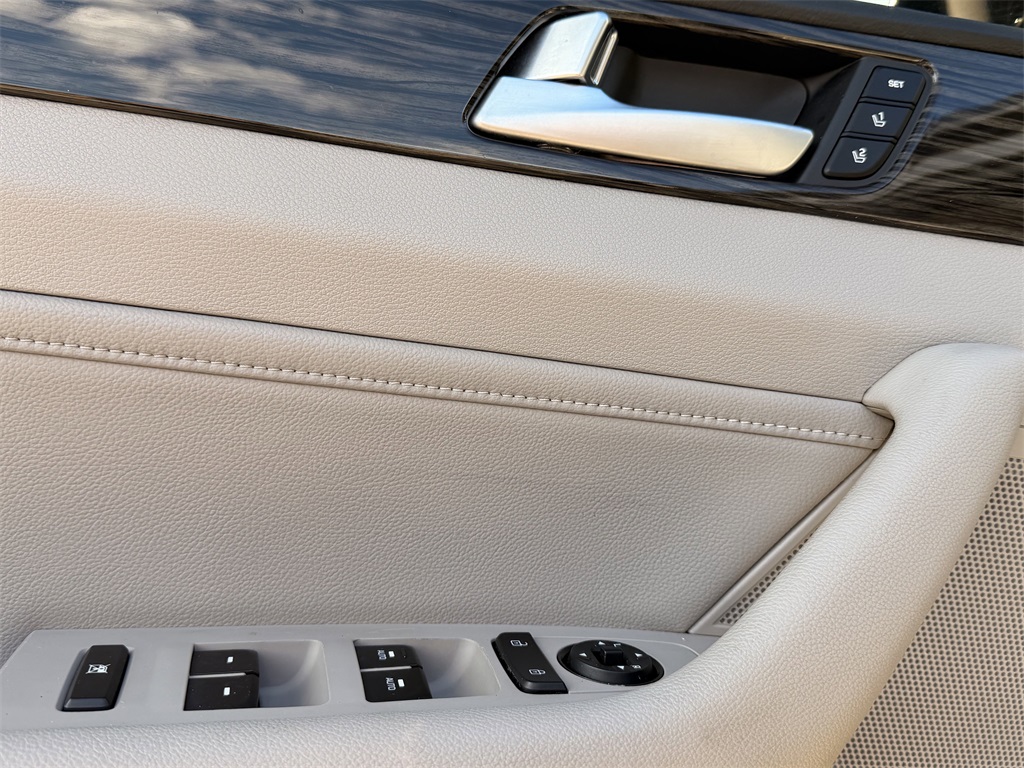 2017 Hyundai Sonata Hybrid Limited Gray at Autostrade