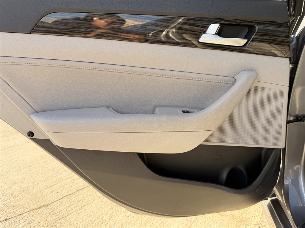 2017 Hyundai Sonata Hybrid Limited Gray at Autostrade