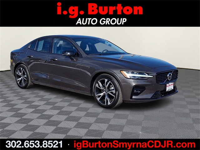 2025 Volvo S60 B5 Plus FWD