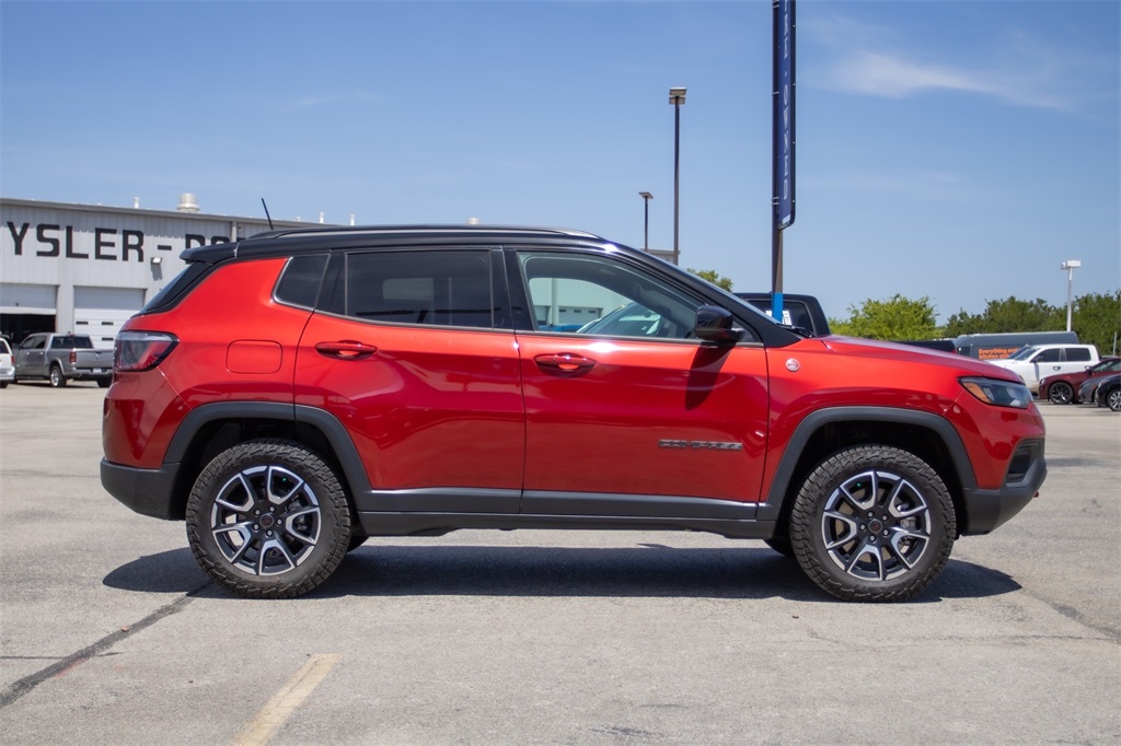 Used Car 2025 Jeep Compass  Trailhawk For Sale Under $30,000 In San Marcos, Texas