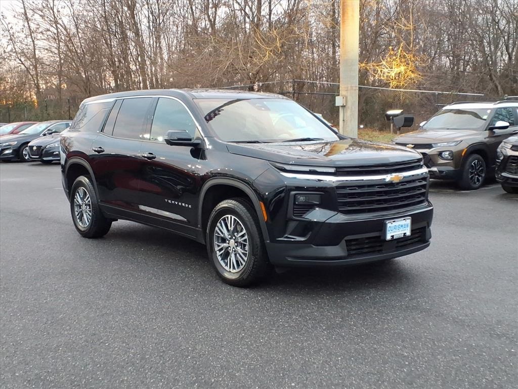 2024 Chevrolet Traverse LS AWD