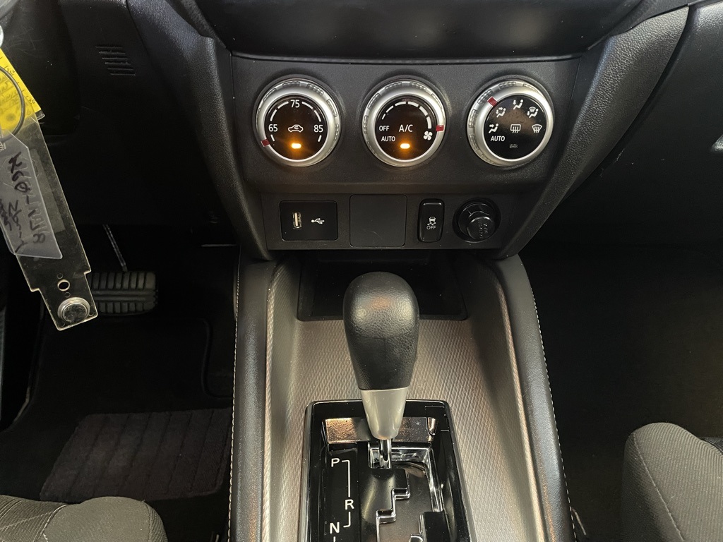 Thumbnail: 2024 Mitsubishi Outlander Sport - 26