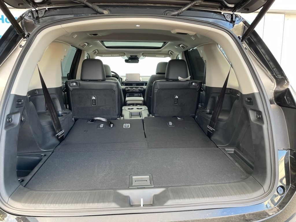 Thumbnail: 2025 Honda Pilot - 25