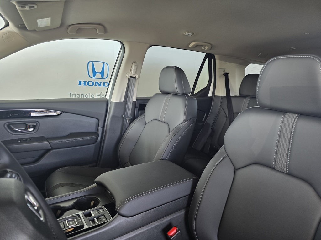 Thumbnail: 2026 Honda Passport - 14