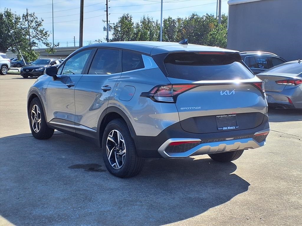 2025 Kia Sportage LX - 2