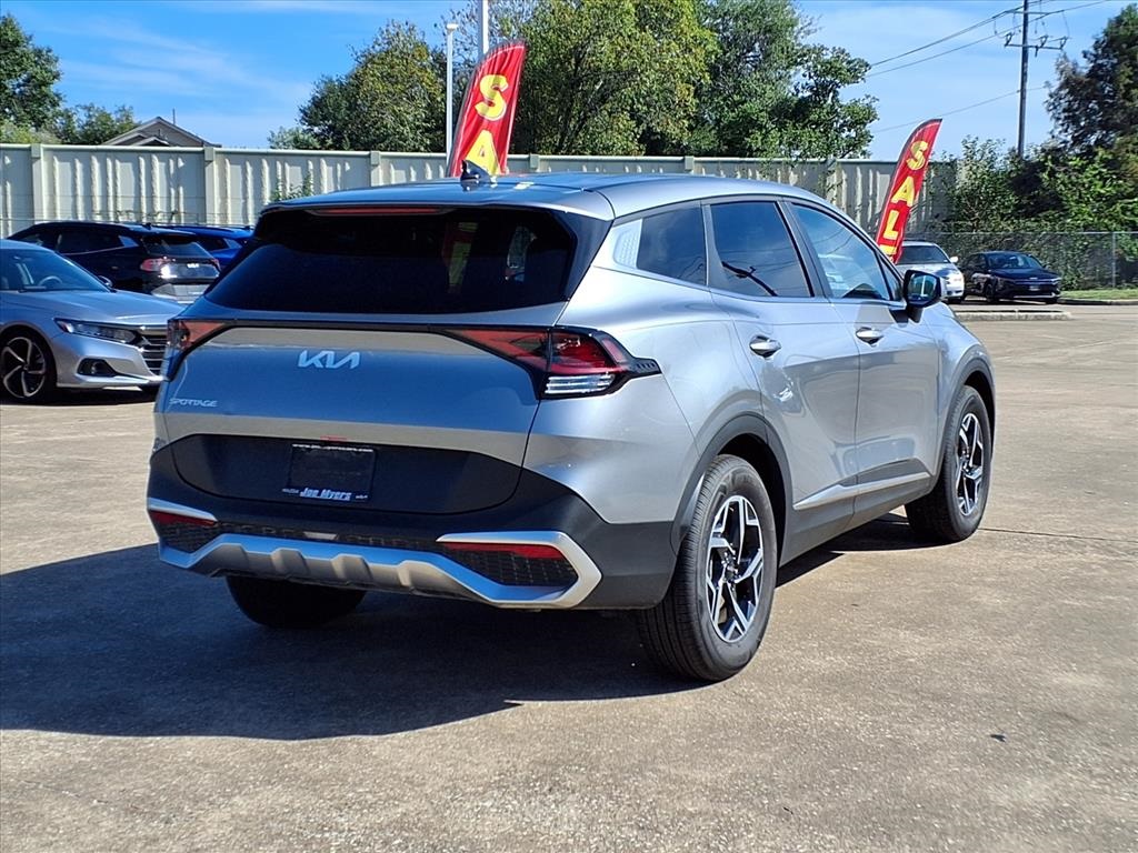 2025 Kia Sportage LX - 3