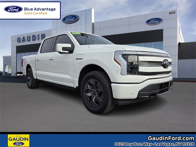 2023 Ford F-150 Lightning Lariat's photo