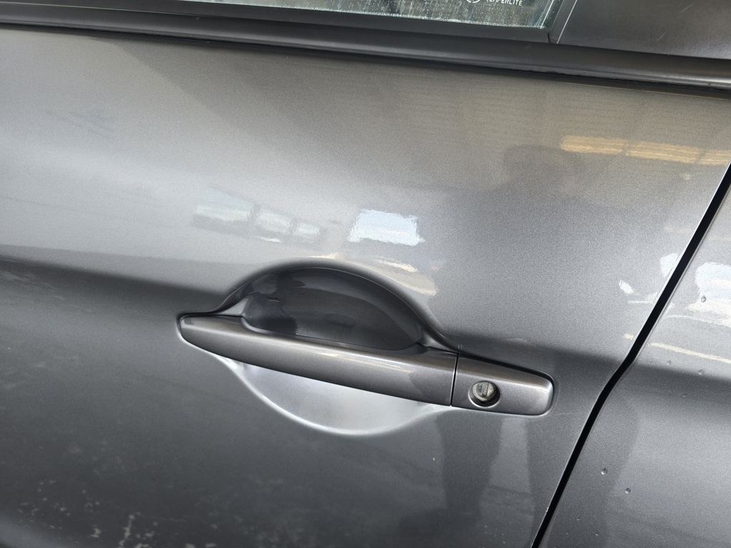 Thumbnail: 2024 Mitsubishi Outlander Sport - 9