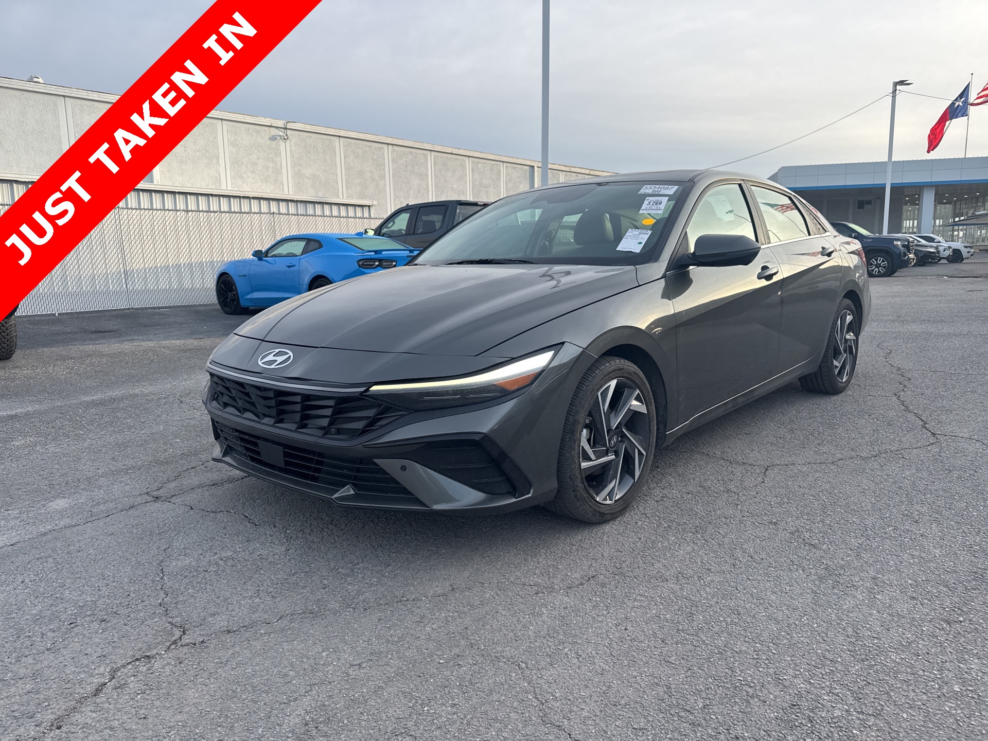 2024 Hyundai Elantra Limited FWD