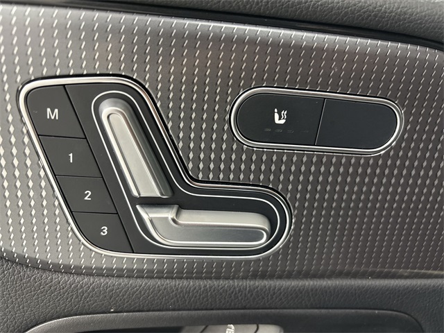 2023 Mercedes-Benz GLB Base