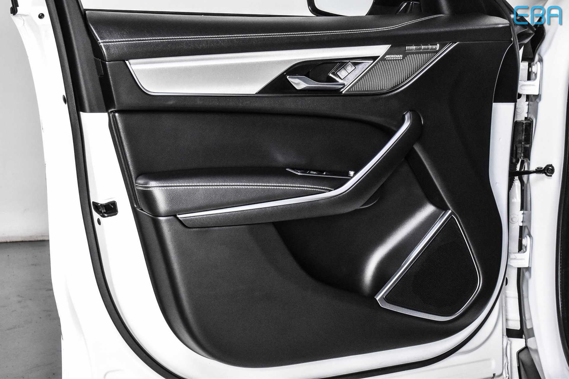 2024 Jaguar F-PACE P400 R-Dynamic S photo 15