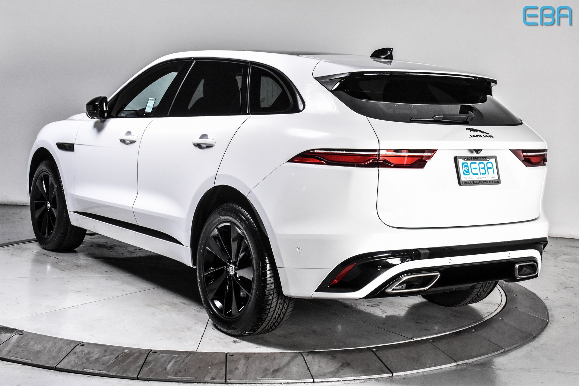 2024 Jaguar F-PACE P400 R-Dynamic S photo 4