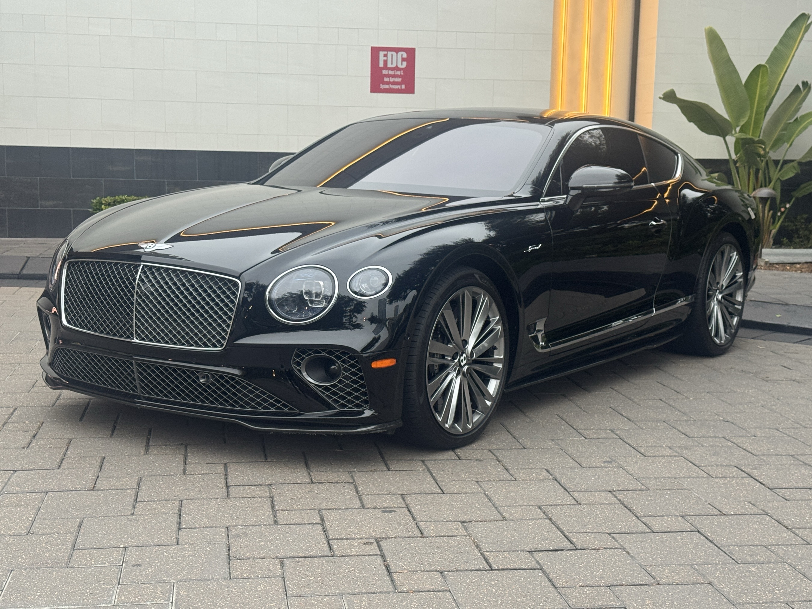 /2023 Bentley Continental-GT