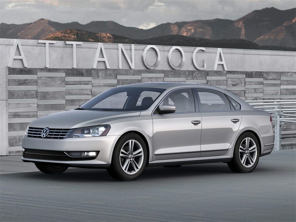 2014 Volkswagen Passat Wolfsburg Edition 1.8