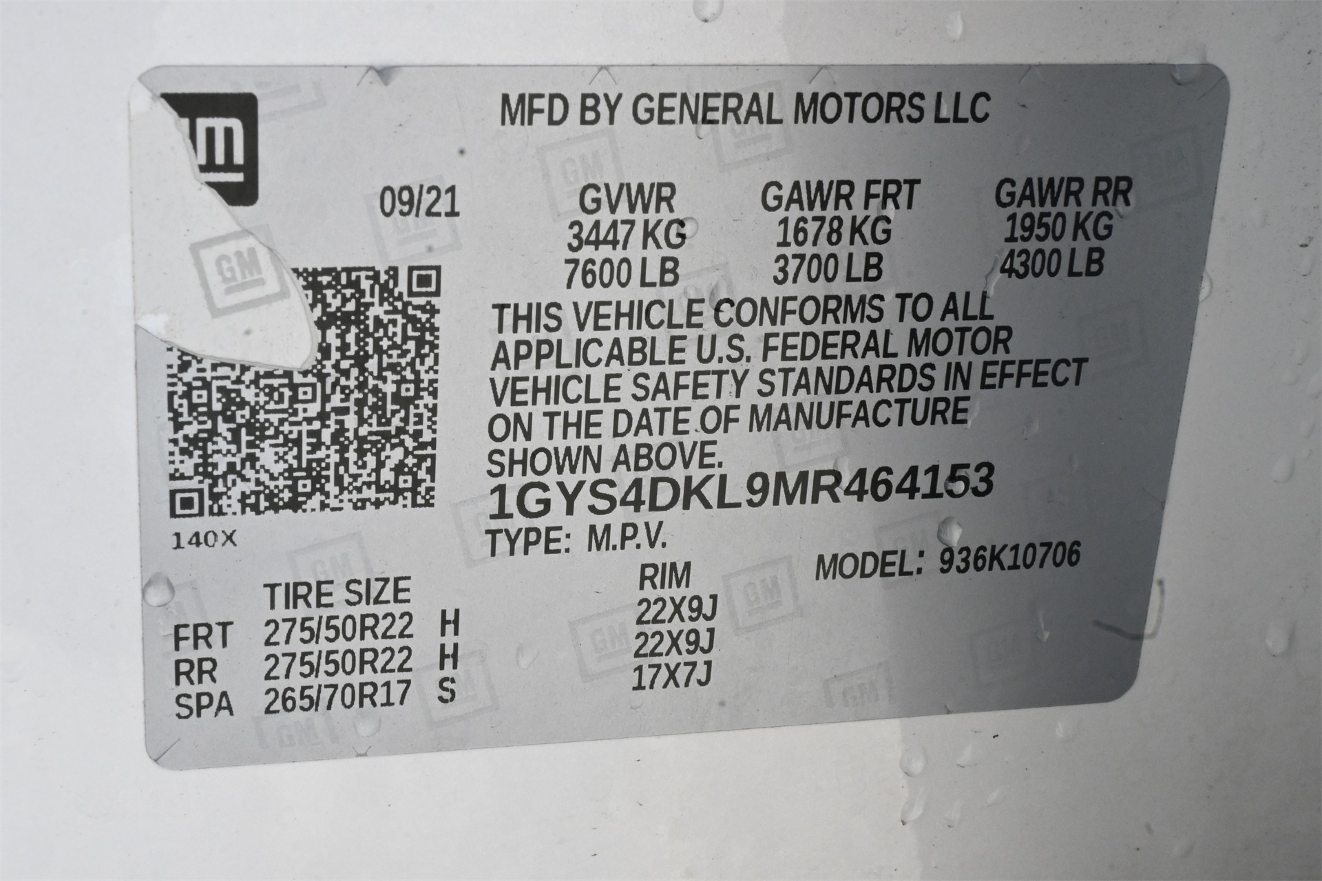 2021 Cadillac Escalade Premium Luxury Platinum White at Autostrade