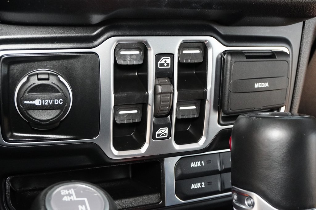 Used Car 2024 Jeep Wrangler  Sahara For Sale Under $40,000 In Weatherford, Texas