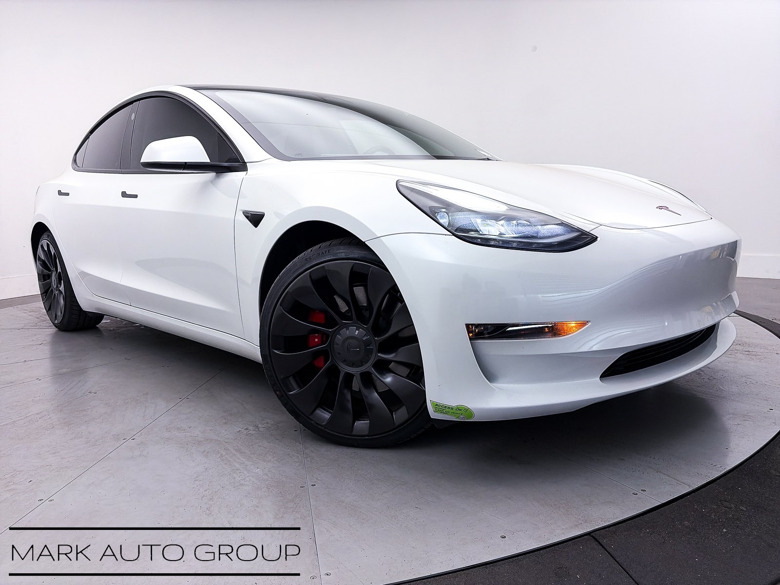 2023 Tesla Model 3 Performance