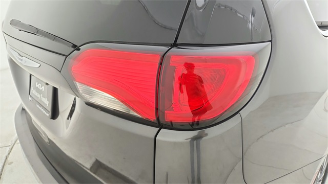 2019 Chrysler Pacifica Touring L Plus Gray at Durrett Motor Company