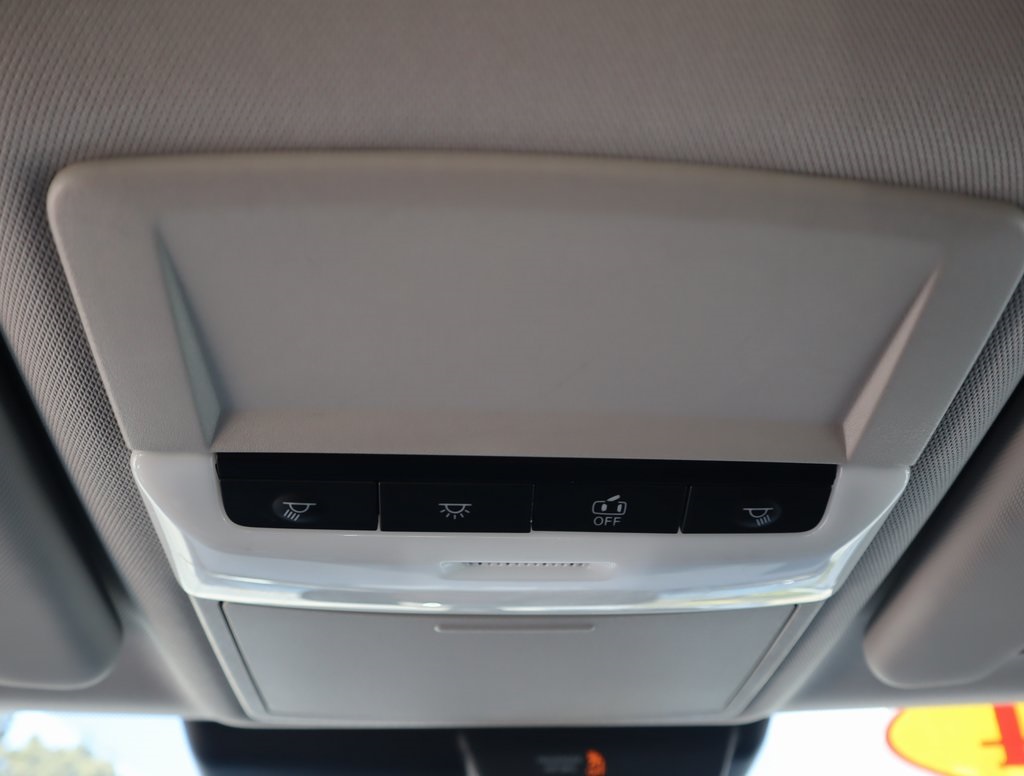 Thumbnail: 2024 Mitsubishi Outlander - 21