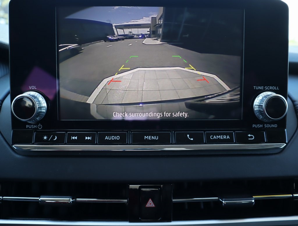 Thumbnail: 2024 Mitsubishi Outlander - 22