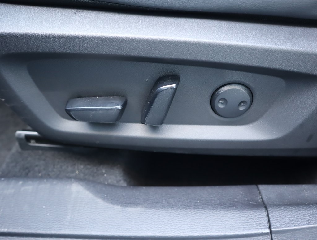 Thumbnail: 2024 Mitsubishi Outlander - 26